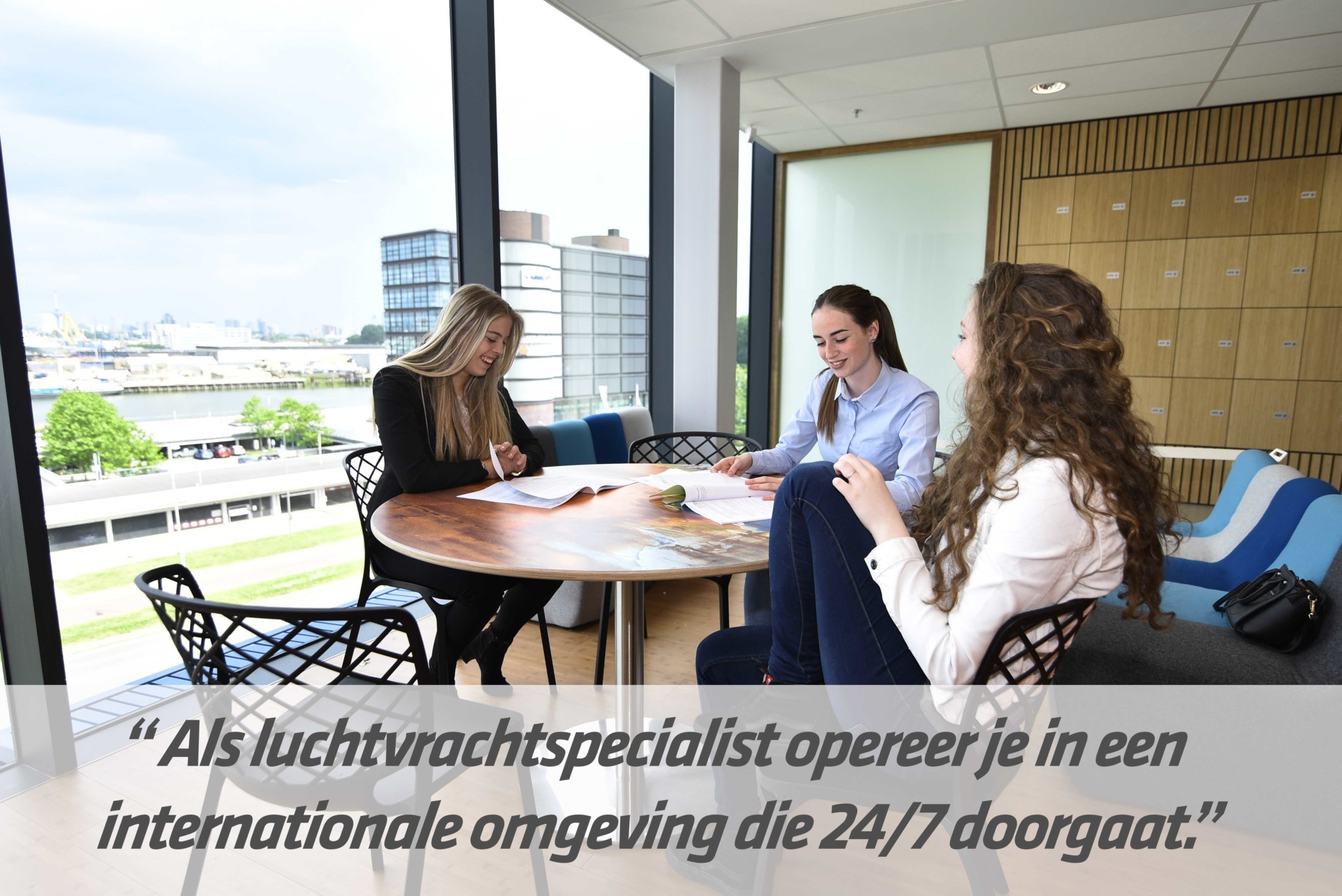 Mbo-opleiding Luchtvrachtspecialist | STC mbo college Rotterdam
